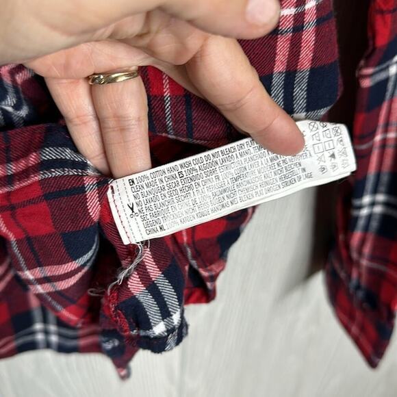 Forever 21 red plaid button down long sleeve shirt size small - Picture 3 of 4